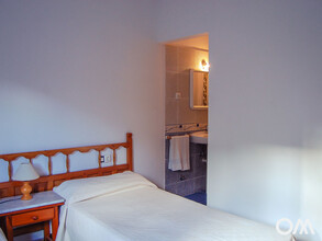 Single room with shower and toilet in the hostel on Fuerteventura