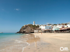 Morro Jable beach is also protected from strong winds